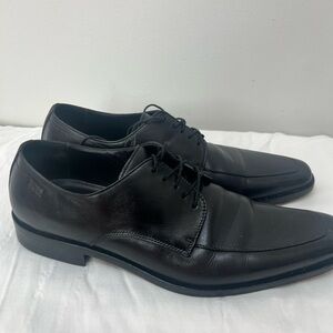 Men’s size 9 Hugo Boss Black Oxford Shoes